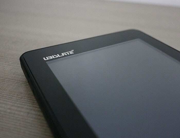 The display on UbiSlate 7+ is resistive, while another tablet from the company - 7c will have capacitive display.