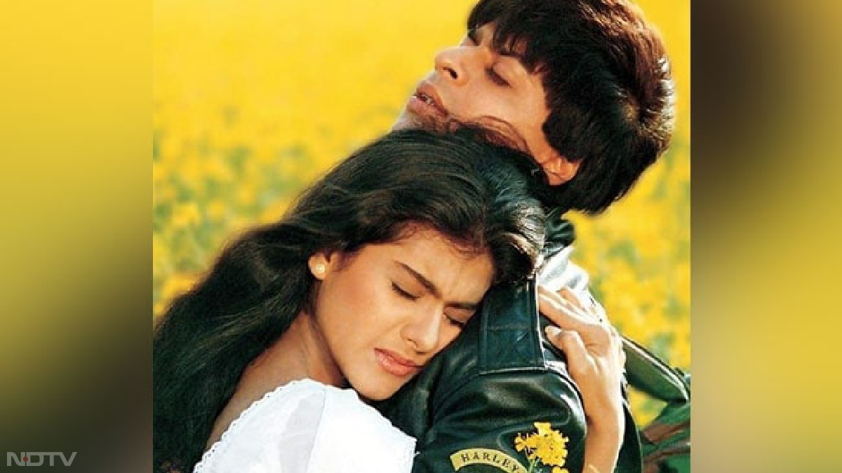 DDLJ के साथ शाहरुख खान ने लोगों के मन में 'रोमांटिक हीरो' के रूप में गहरी छाप छोड़ी थी। फिल्म के गाने भी सुपरहिट हुए थे। फिल्म के कई सीन आज भी बॉलीवुड के सबसे पॉपुलर सीन में आते हैं। DDLJ भारत की पहली फिल्म थी जिसकी मेकिंग की आधे घंटे की डॉक्यूमेंट्री दूरदर्शन चैनल पर दिखाई गई थी। इसे करण जौहर और उदय चोपड़ा ने मिलकर एडिट किया था।