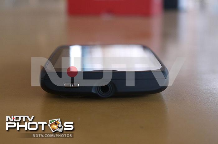 The top of the phone houses the standard 3.5mm headphones jack.