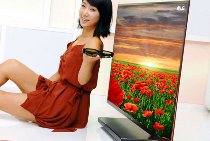 <b>LG-LEX8-NANO-3D-TV</b><br><br>
Top of the line 3D TV the new LG LEX8 is the world's slimmest full LED TV. The LG LEX8 adds NANO Lighting Technology to LG's FULL LED backlighting to produce pictures that are brighter, clearer and smoother than you have ever seen.