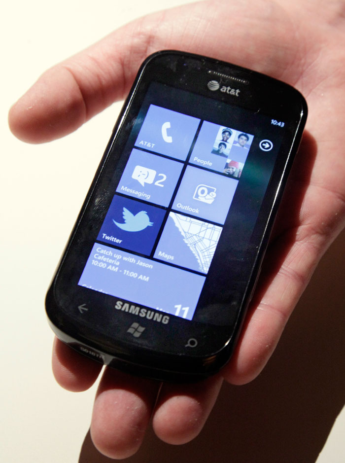 A close look at Windows Phone 7 (Images) | Gadgets 360