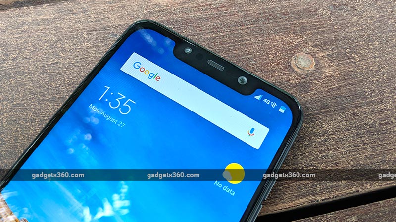 Poco F1 Users Report Bleeding Issues on Display Panel