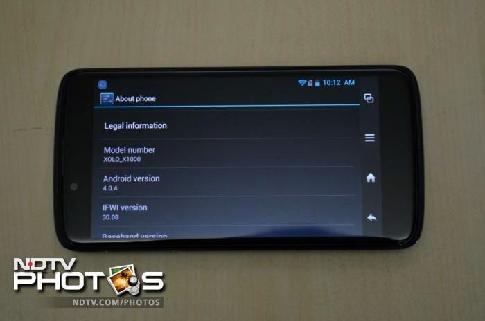 Xolo X1000 runs on Android 4.0 (Ice Cream Sandwich).