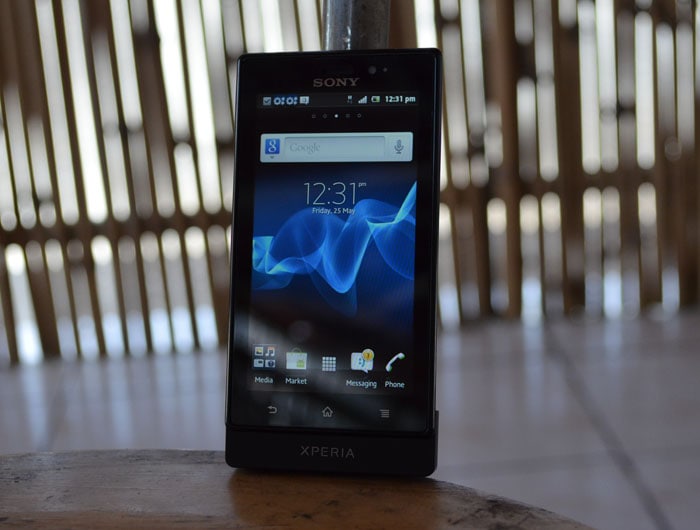 It comes with a 3.7-inch display with company's Mobile Bravia Engine.