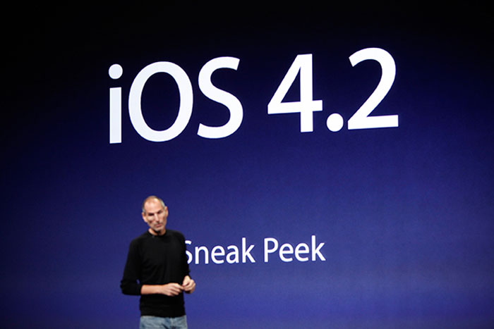 <b>The iOS 4: Steve Does the Job</b><br><br> 

Multitasking, creating folders and all the other problems that you faced with Apple's portable devices (the iPad, iPhone and the iPod touch) were all addressed in 2 updates issued by Apple. The updates 4.1 and 4.2 have brought Apple's devices up to speed with the competition.