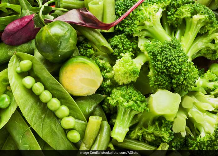 Green vegetables are a good source of calcium, which is essential for muscle contraction. If you want flat abs, have at least three servings a day.