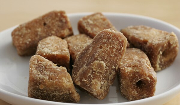 Put a small part of jaggery (gur) in your jaws and slowly suck it. Repeat it each hour till acidity subsides.
