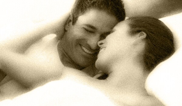 To minimise the pressure, a man should absorb himself in the pleasure of the moment, without worrying about whether or when he will ejaculate.