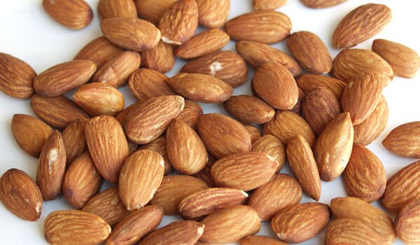 Nuts like almonds, packed with monounsaturated fatty acids, contain fats that lower your risk of heart disease and diabetes and also help you control your appetite.