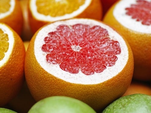 Oranges, lemons, and grapefruits are packed with vitamin C, an essential nutrient that supports immune cell function. Vitamin C helps shorten the duration of colds and boosts skin defences, acting as the bodys first line of protection.