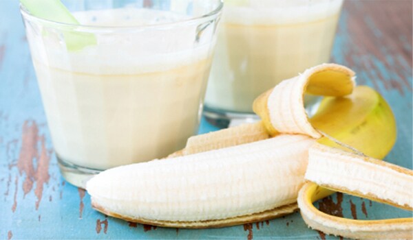 Eating bananas or having banana shake also helps you put on weight. Having them for breakfast is a great way of gaining weight.