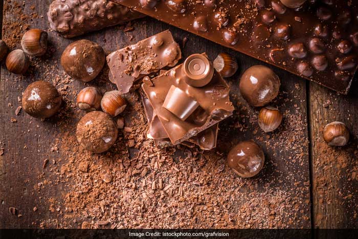 Chocolate is known to improve ones mood instantly and contains tryptophan that gives rise to feelings of elation. Dark chocolate is said to be better as it contains more cocoa powder, which is full of antioxidants that improve blood flow.