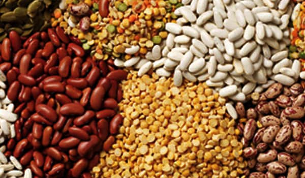 Legumes are heart friendly foods that are important for the health of your heart, as it provides fiber, vitamins and minerals. It also lowers cholesterol level.