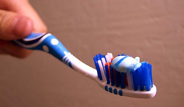 Brush your teeth at least twice a day with a fluoride toothpaste. It is important to brush your teeth after meals, especially before going to bed.