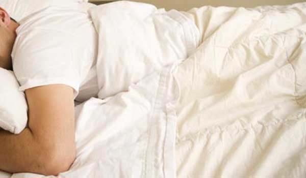 Insufficient sleep and sleep disturbances make you feel low and lethargic. So, take proper rest and sleep for at least 7-8 hours a day to feel energetic and to reduce the episodes of erectile dysfunction.