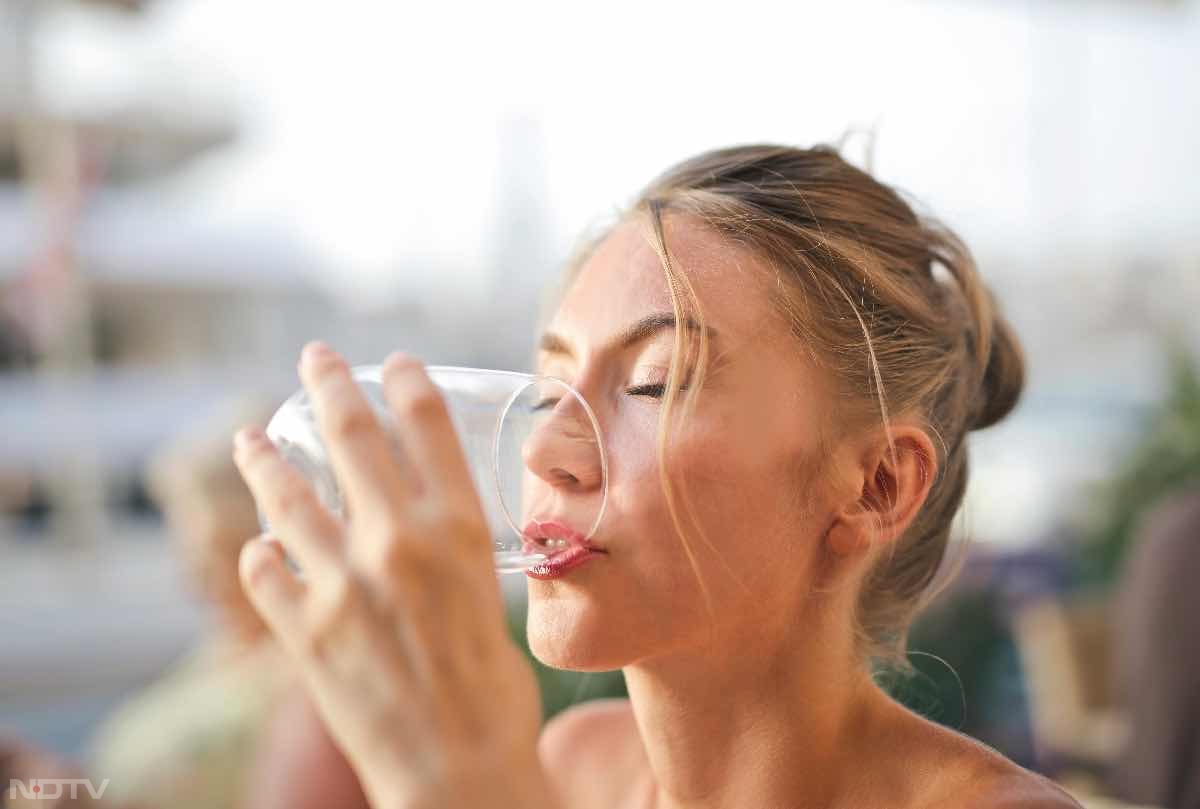 Proper hydration keeps your skin plump, reduces wrinkles, and supports the overall function of your organs. Water helps flush out toxins and keeps skin looking youthful. Aim for at least 8 glasses of water a day, and include water-rich foods like fruits and vegetables in your diet.