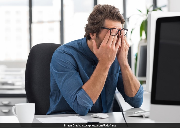 The eyes and nose are the most common routes of entry for flu and cold viruses. So, avoid touching your eyes or nose while working on the computer or while travelling.
