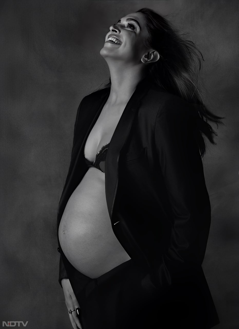 Deepika Padukone elegantly highlighted her baby bump in a chic bralette and an oversized blazer, accentuated by her flowing hair. (Instagram/@deepikapadukone)