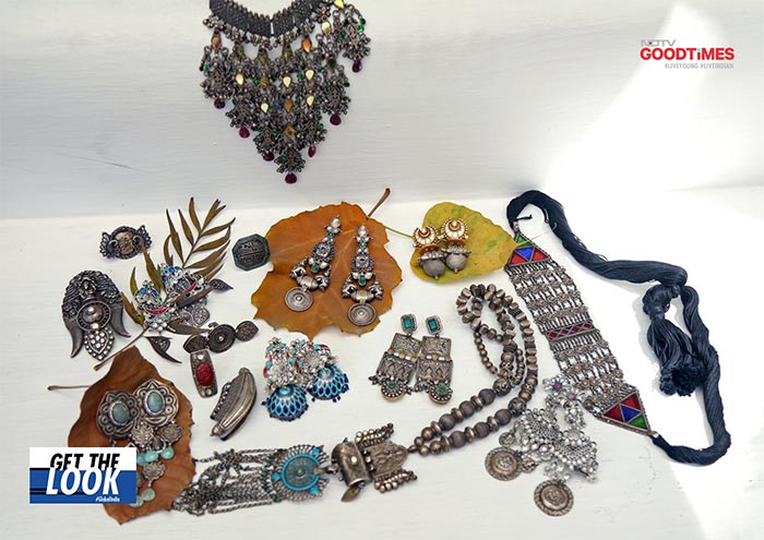 फेदर ज्यूलरी है बड़ी नाजुक, संभलकर करें इसका इस्‍तेमाल