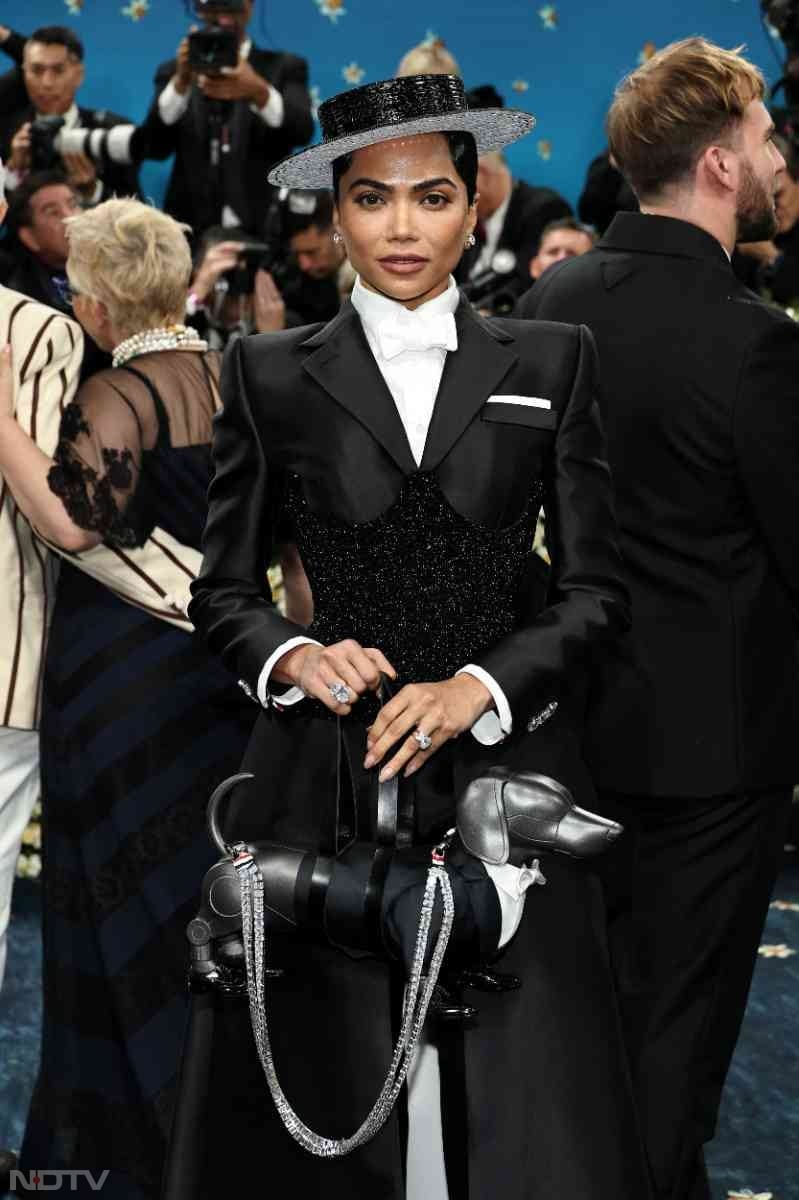 Mona Patel was styled in a custom Thom Browne creation. With an unusual spin to a classic tux, Patel's look was nuanced and sharp.
