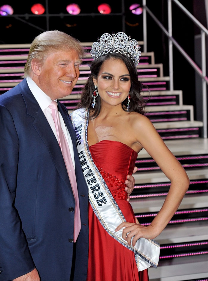 (L-R) Donald Trump and Miss Universe 2010 Miss Mexico Jimena Navarrete onstage at Miss Universe 2010 held at the Mandalay Bay Hotel & Casino on August 23, 2010 in Las Vegas, Nevada. (Photo: AP)