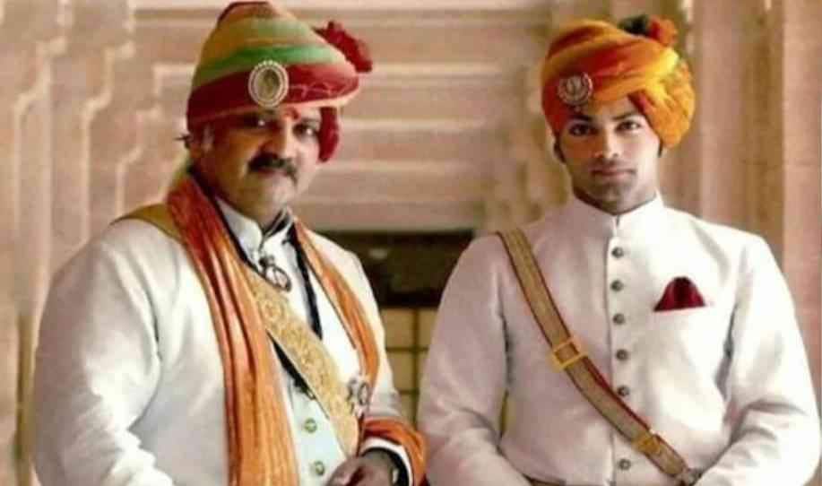 30 सितंबर, 1975 को जोधपुर में जन्मे शिवराज सिंह, गज सिंह II और हेमलता राजे के इकलौते बेटे हैं. वे राठौड़ वंश से आते हैं, जिसने सदियों तक मारवाड़ क्षेत्र पर शासन किया था. गज सिंह II, जिन्हें 'बापजी' कहा जाता था, चार साल की उम्र में महाराजा बने, जब उनके पिता महाराजा हनवंत सिंह और उनकी दूसरी पत्नी जुबैदा की 1952 में एक प्लेन एक्सीडेंट में निधन हो गया था.