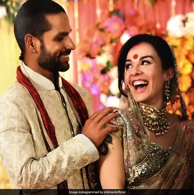 विराट-अनुष्का की शादी से पहले देखें इन क्रिकेटर्स की Wedding Photos