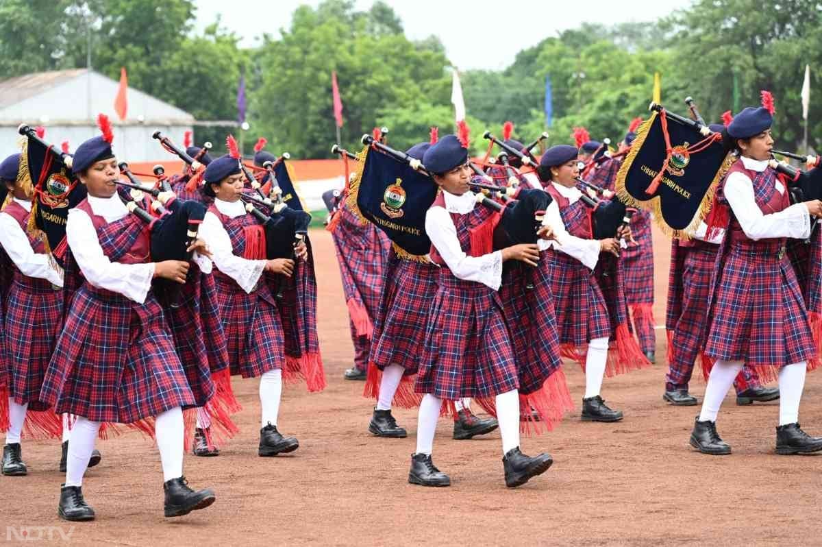 यहां बच्चों की खूबसूरत प्रस्तुति ने सभी का मन मोह लिया.