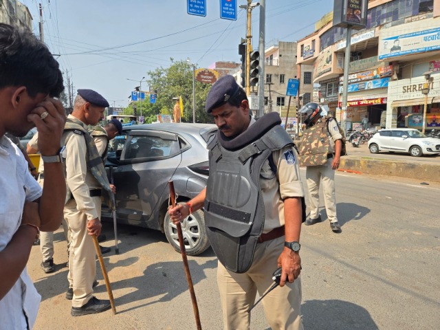 ग्वालियर पुलिस अलर्ट मोड पर, चप्पे-चप्पे पर भारी सुरक्षाबल तैनात