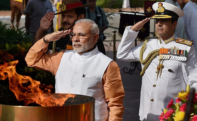 5 Pics: President, PM Modi Pay Homage to 1965 War Martyrs