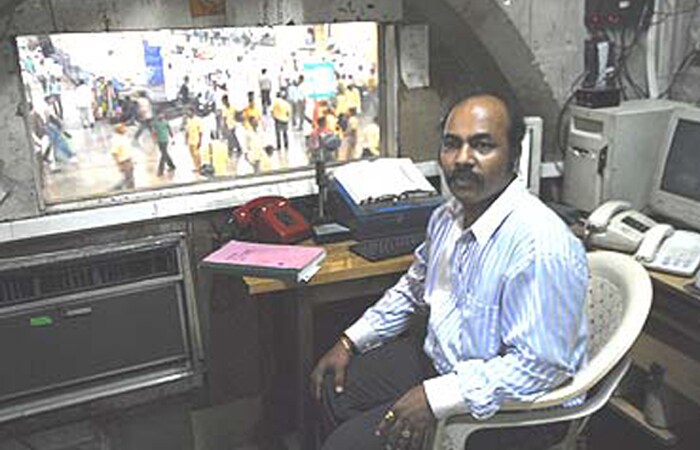 It was not just the Mumbai police and the NSG commandos who faced this terror bravely. 60 people had died at the Chhatrapati Shivaji Terminus but the number could have been much higher had it not been for V D Zende, an announcer at the terminal who probably saved thousands of lives after he sensed trouble and kept directing passengers to run out of back exits or to stay inside the train compartments as terrorists indiscriminately kept shooting at people on the platform. 
<br /><br />
His smart thinking and readyness to fight the terrorists without caring for his life helped save a lot of lives. The terrorists shot at his cabin?s windows but he did not flinch and kept on announcing.
<br><br>
<b>NDTV's tribute to Mumbai martyrs</b><br><br>

<object width="192" height="20" data="http://drop.ndtv.com/audio/player/mp3player.swf" type="application/x-shockwave-flash">

<param name="movie" value="http://drop.ndtv.com/audio/player/mp3player.swf" />

<param name="FlashVars" value="mp3=http://drop.ndtv.com/audio/news/2611_tribute/mumbai_attacks_26_11_a_tribute_to_the_martyrs_low.mp3&amp;buttoncolor=ffffff&amp;buttonovercolor=000000&amp;bgcolor1=7d7d7d&amp;bgcolor2=333333&amp;sliderovercolor=ffffff&amp;showstop=1&amp;showvolume=1&amp;autoplay=0" /></object><br /><br>

<a href="http://drop.ndtv.com/audio/news/2611_tribute/mumbai_attacks_26_11_a_tribute_to_the_martyrs_high.zip" class="fbld fn fl">Click here to download MP3</a> [1.55 MB]