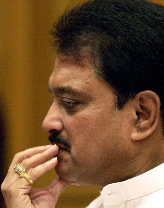 It was not just Shivraj Patil who had to resign from his post. Following a controversial visit to Taj and a controversial statement respectively, Maharashtra Chief Minister Vilasrao Deshmukh and Deputy Chief Minister RR Patil also resigned from their posts.(AFP photo)