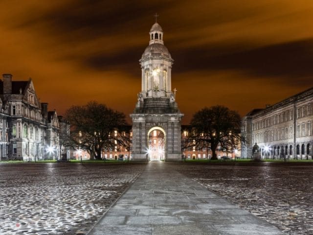2. See Trinity College and the Book of Kells: Dublin's Trinity College holds the Book of Kells, a masterpiece created around 800 AD. The Long Room, lined with oak shelves and historic volumes, is a treasure for anyone drawn to literature and history.