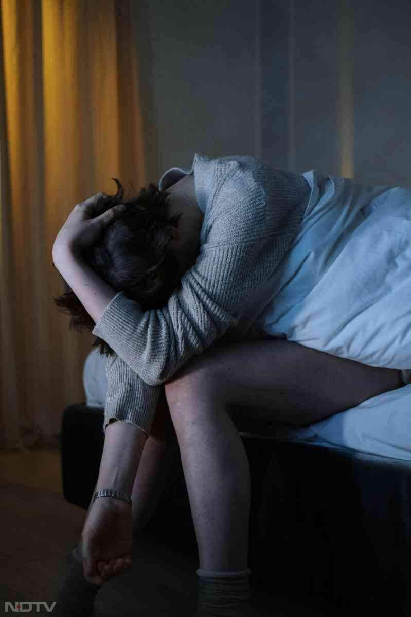 आजकल की लाइफस्टाइल और खानपान की आदतों की वजह से नींद की समस्याएं तेजी से बढ़ रही हैं.