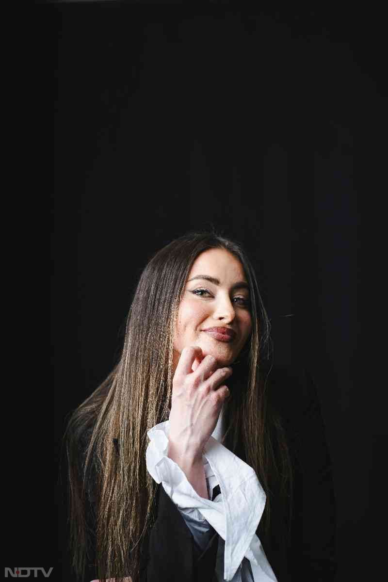 खुद का ख्&zwj;याल रखें. अपनी मेंटल व फिजिकल हेल्&zwj;थ दुरुस्&zwj;त रखें.