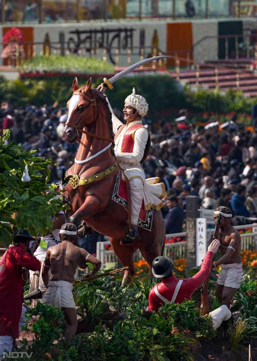 77वां गणतंत्र दिवस... कर्तव्य पथ पर राज्यों और मंत्रालयों की झांकियों में दिखा भारत का दम, देखें तस्वीरें