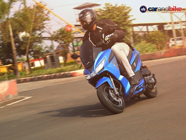 Aprilia SXR 160 Maxi Scooter