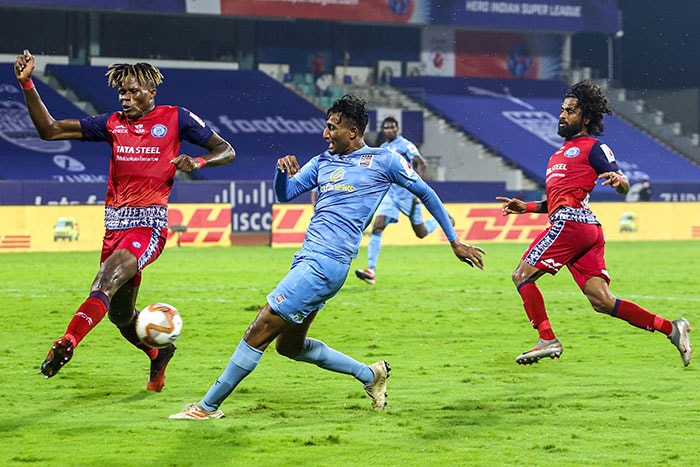 Vignesh Dakshinamurthy of Mumbai City FC in action during a match against Jamshedpur FC of the Hero Indian Super League at the GMC Stadium Bambolim, in Goa.