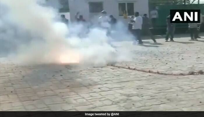 Celebrations outside JD(U) office in Patna as the latest trends show NDA leading