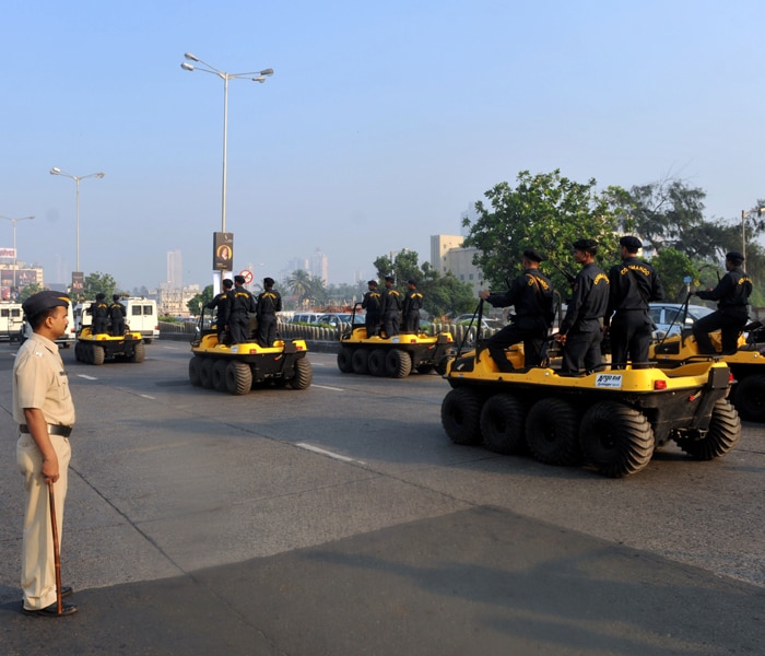 Rs 126 crores have been spent on upgrading Mumbai Police?s arsenal. Modern guns such as AK-47 assault rifles, MP-5 and MP-9 guns have been purchased among other equipment.<br><br>Bomb detection equipment, bulletproof vehicles and speed boats to patrol the sea have also been added to the equipment list. (NDTV Photo)