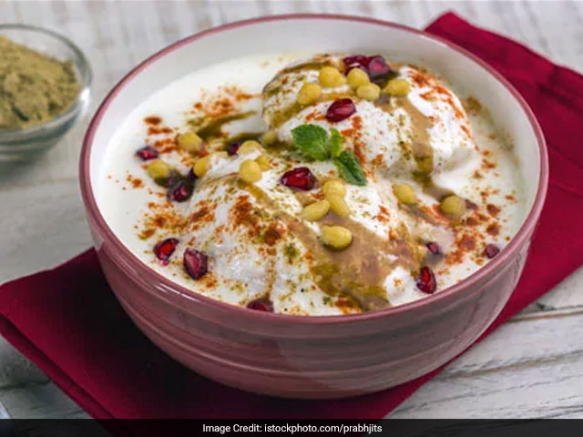 <strong><a href="https://food.ndtv.com/recipe-paneer-chaat-with-chilli-chutney-218287">Click here for recipe</a></strong><br>
Feeling hungry but don't know what to cook? Don't worry; we have you covered with this recipe of paneer chaat! The marinated and deep-fried paneer topped with spices and served with chutney tastes amazing whenever you make it. It is easy to cook and has a yummy taste.