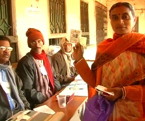 The five-phase assembly poll for the total 81 seats in Jharkhand have begun today. In the first phase, there are 470 candidates contesting in 26 assembly constituencies. (NDTV Photo)