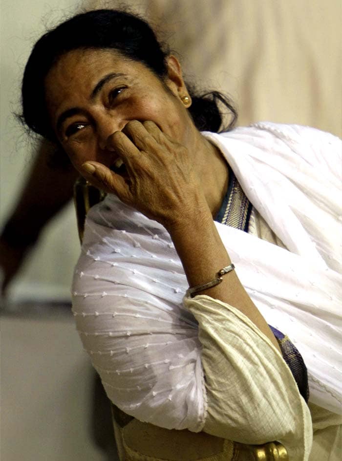 Mamata is the first woman Chief Minister of West Bengal state. Her swearing-in ceremony had over 3,000 guests including Political and Corporate heavyweights. Also present was the outgoing chief minister, CPM's Buddhadeb Bhattacharya, the man Mamata has replaced at the office.