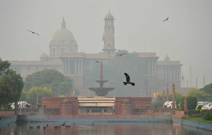 Thick air pollution is pictured around Rashtrapati Bhavan