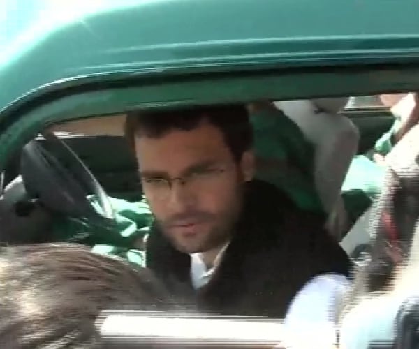 The Gandhi siblings, most relaxed and at home here, are out on the roads in Rahul?s constituency, Amethi on Friday, reviewing the work of self-help groups. (NDTV Photo)