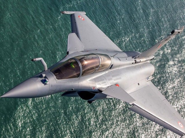 Photo : See First Photos Of Air Force's Rafale 002 Fighter Jet In The Air