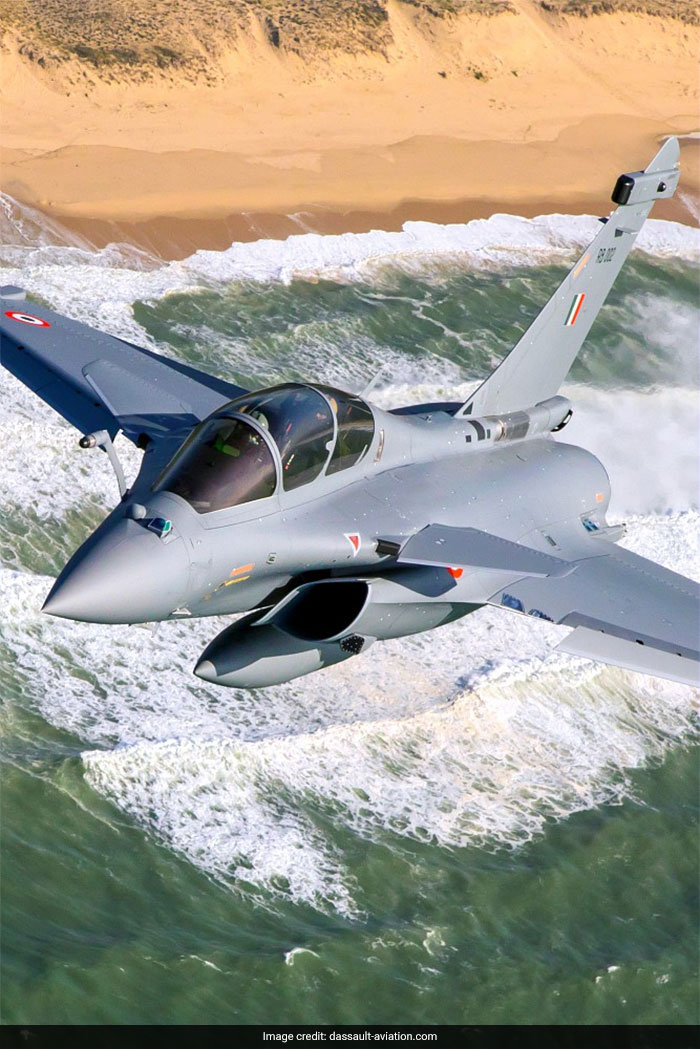 See First Photos Of Air Force\'s Rafale 002 Fighter Jet In The Air
