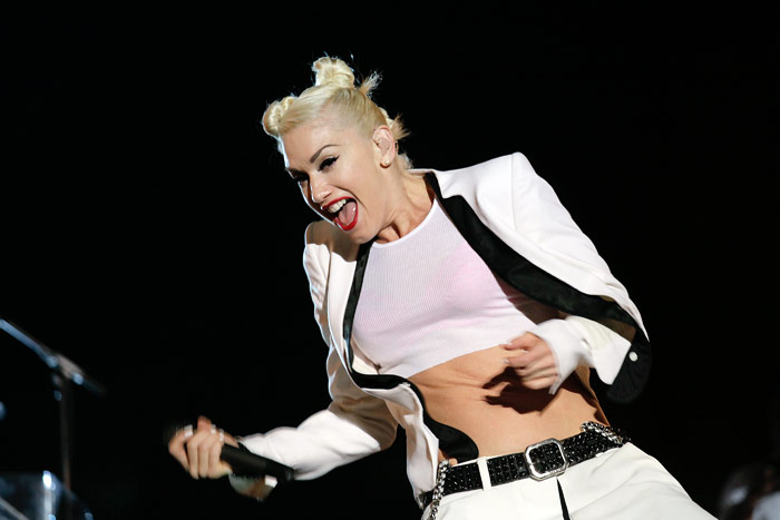 <font size="2">Gwen Stefani singer of US band No Doubt performs at the F1 Rocks concert on Friday Sept. 25, 2009 in Singapore. (AP Photo/Joan Leong)</font>