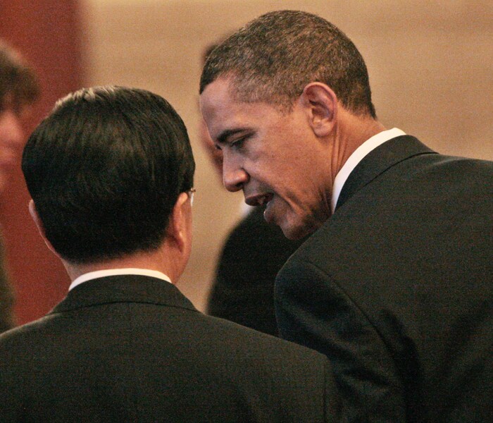 Eager to achieve a successful summit, the two leaders were likely to avoid public spats on economic issues. <br><br>With America's budget deficit soaring to a yearly record of 1.42 (tr) trillion US dollars, China is the No. 1 lender to Washington and has expressed concern that the falling price of the dollar threatens the value of its US holdings. (AP Photo)