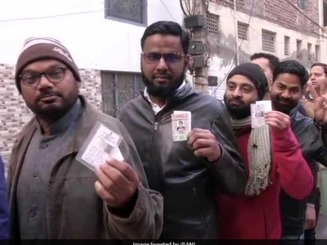 दिल्ली की 70 विधानसभा सीटों पर मतदान जारी, कुल 652 उम्मीदवार चुनावी मैदान में